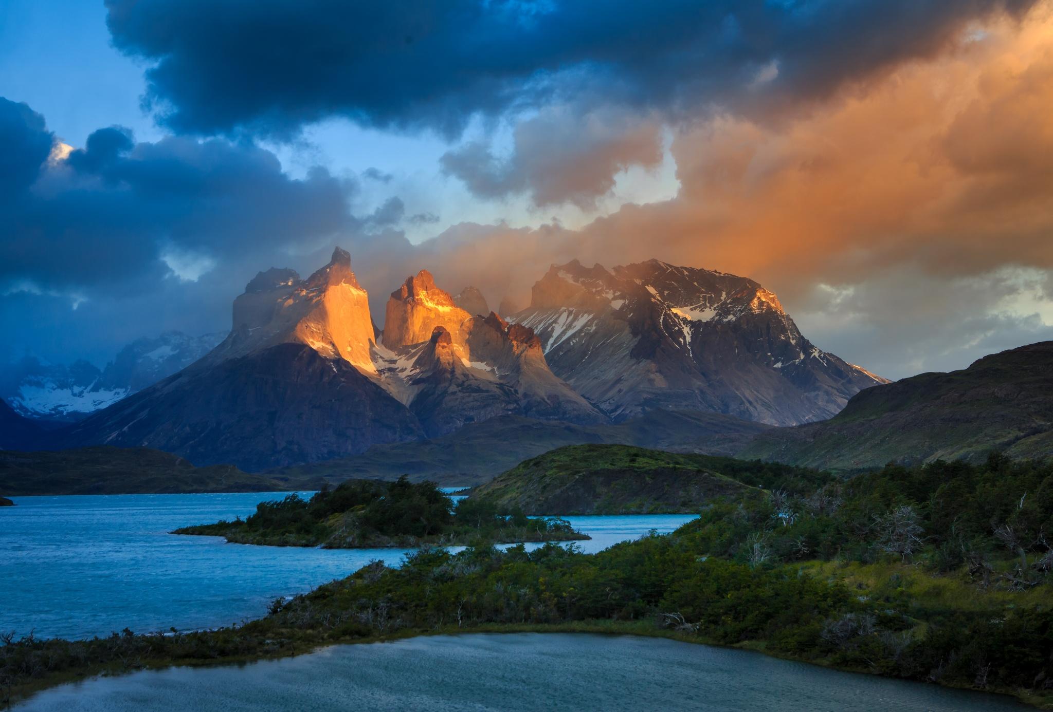 Landscape Chilie Patagonia Pehoe Dec