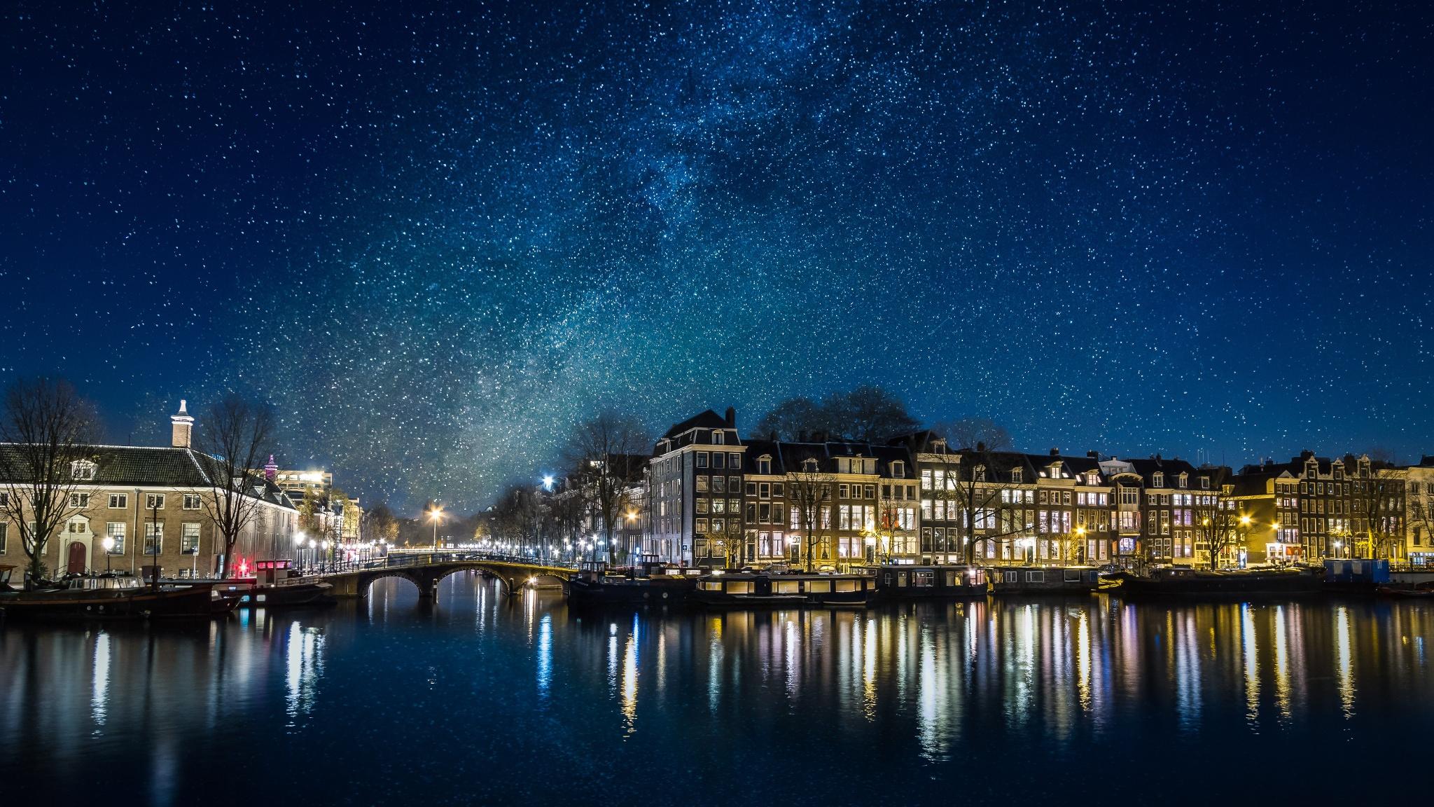 What Would it be like to see the Milky Way over Amsterdam?