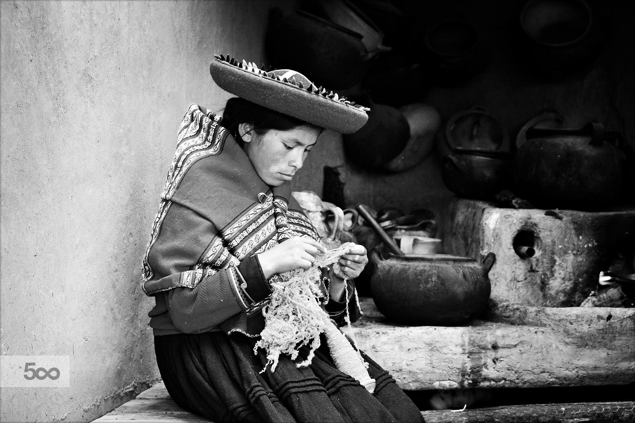 peruvian craftswoman