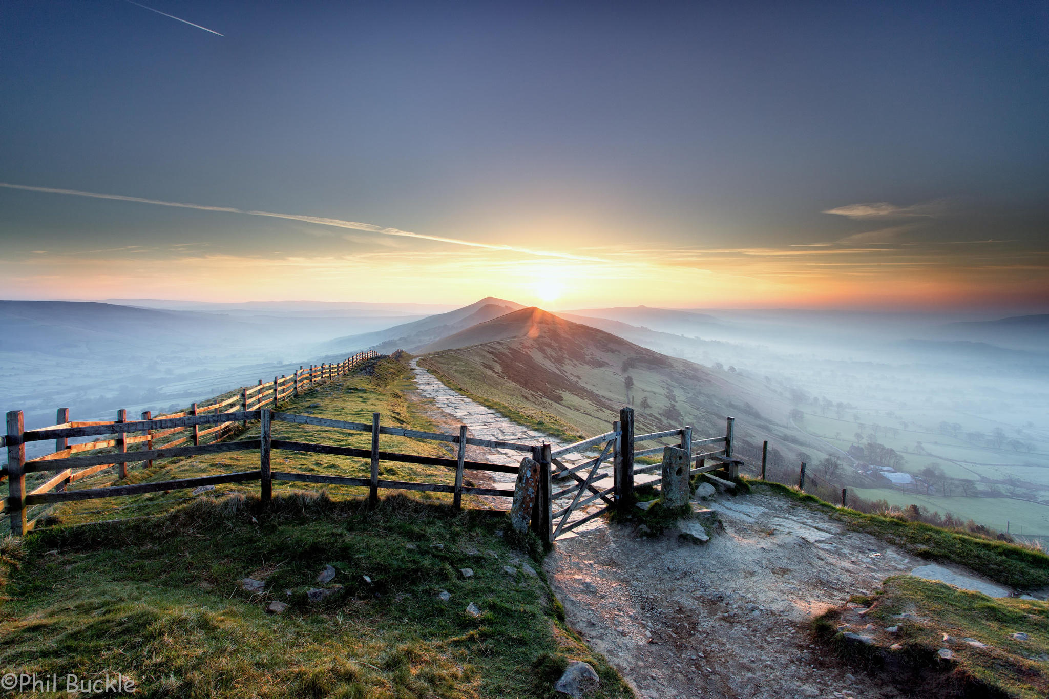 Sun Up Mam Tor