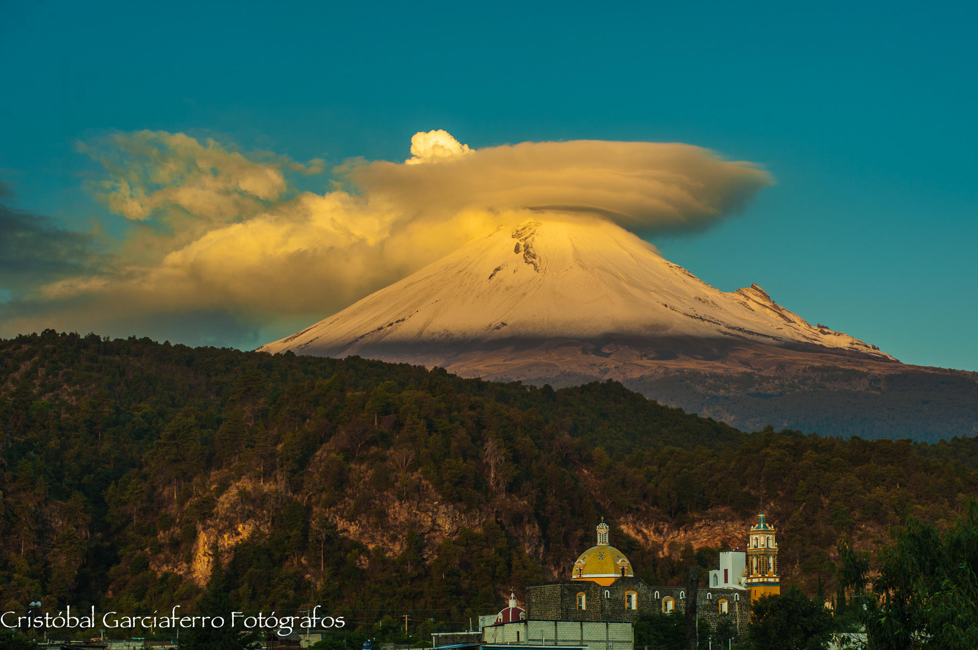 Lenticular Clouds over the Popo