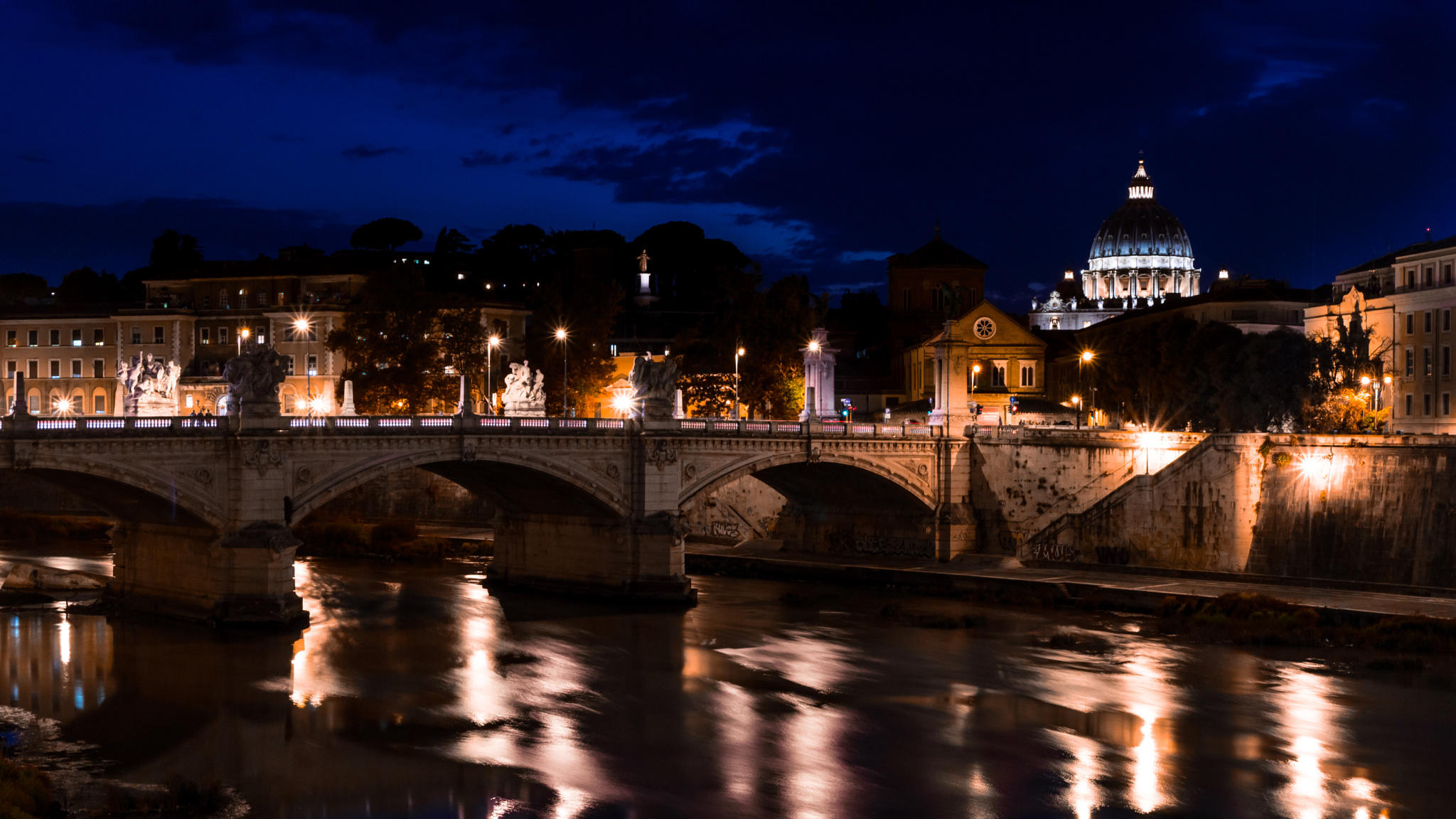 Rome - St Peter from the tiber in the blue hour