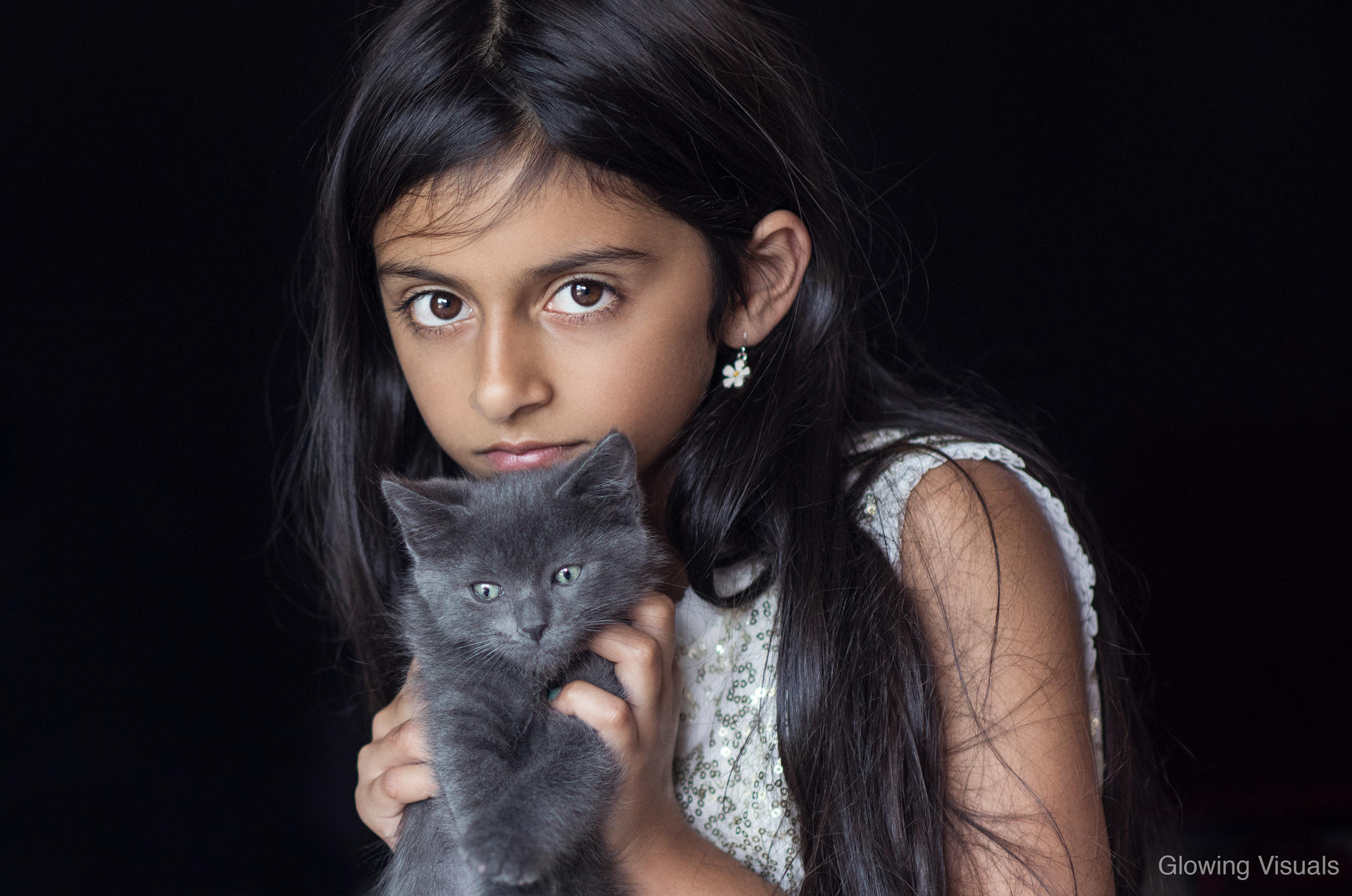 Alisa and the cuddly kitten