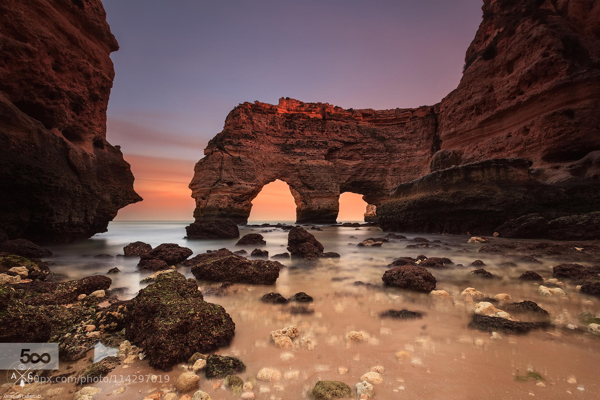 Praia da Marinha.