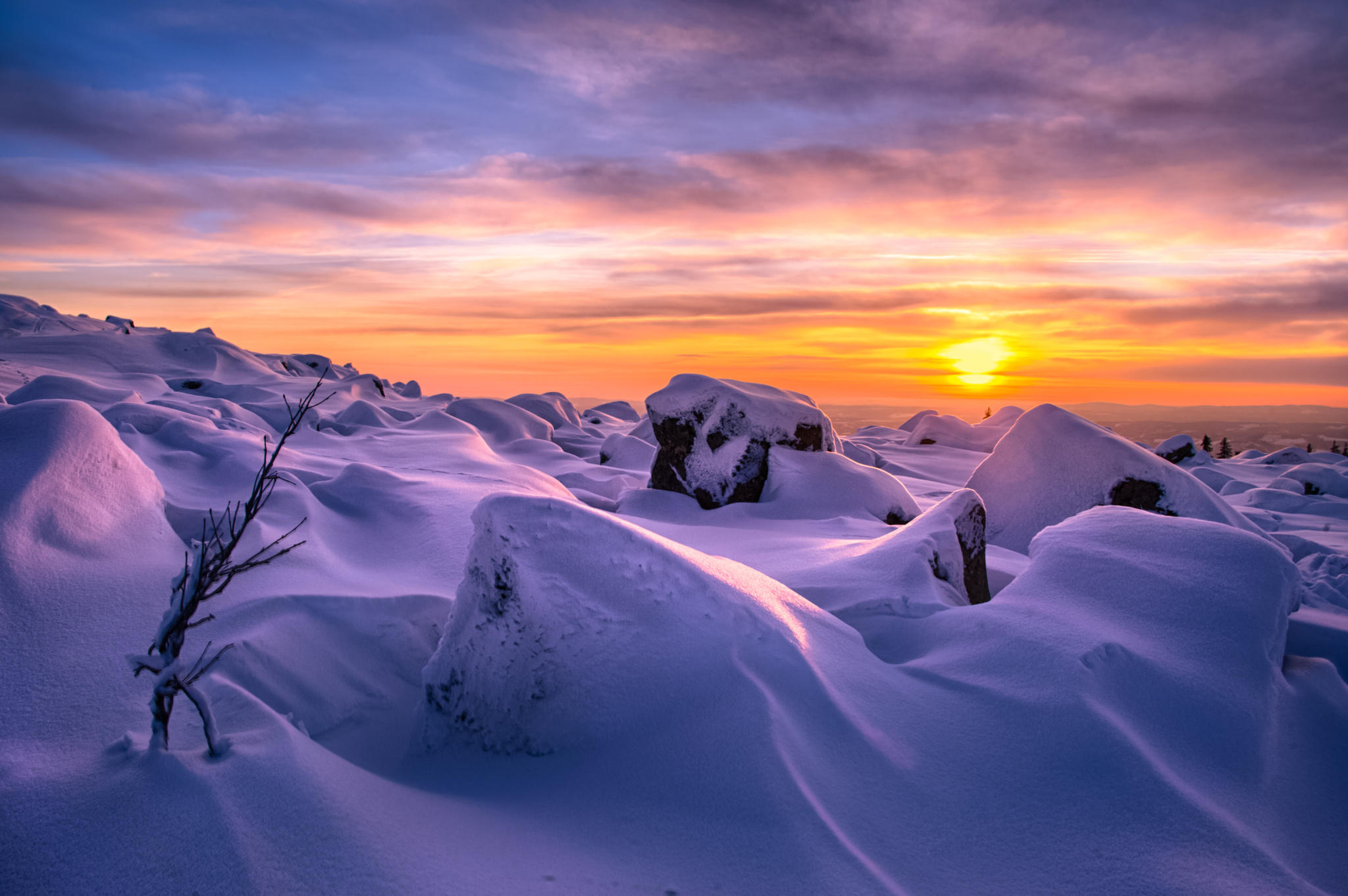 hot sunset in cold powder