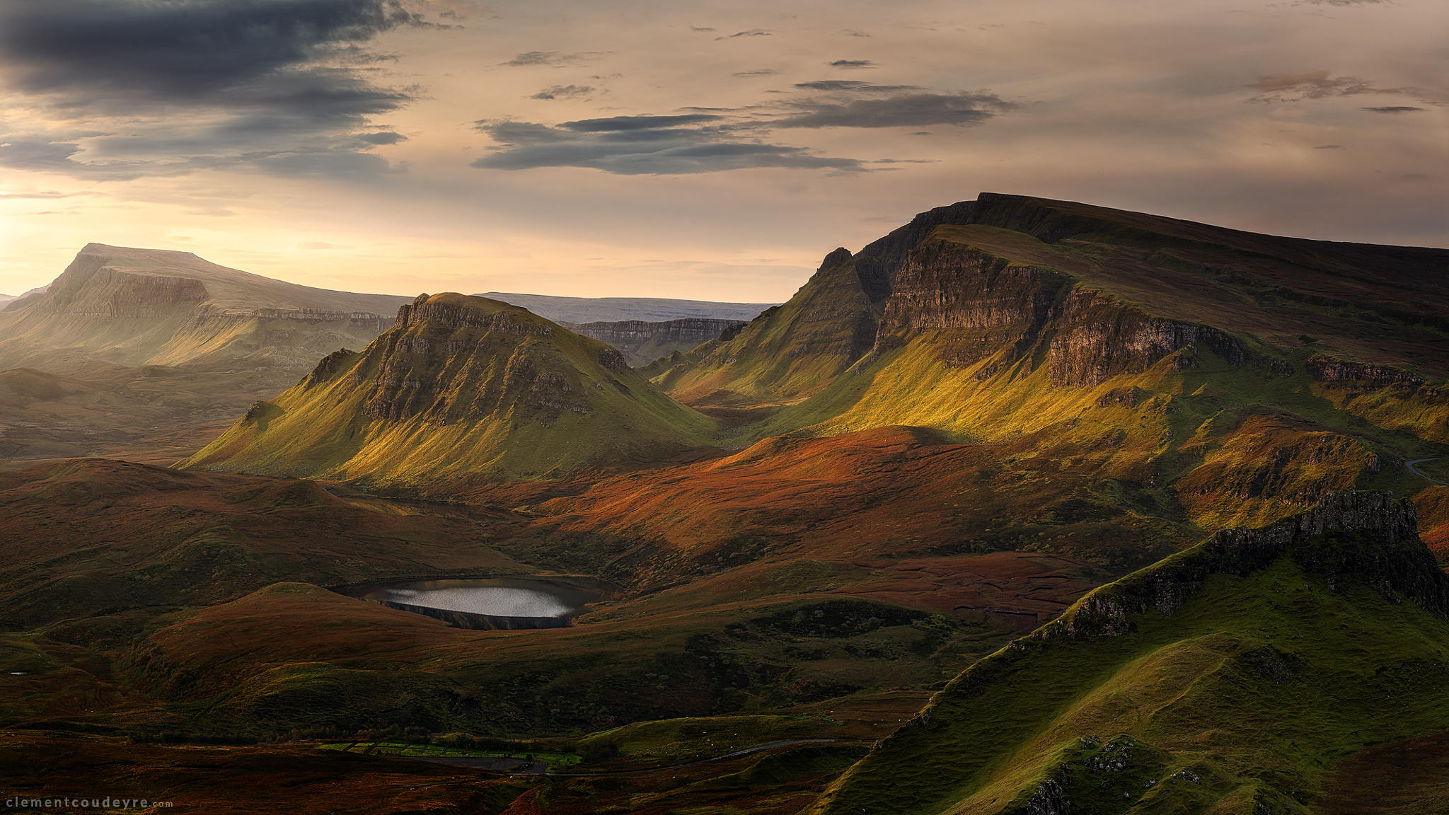 Scotland nature reserves. Шотландия ландшафт. Шотландия гора Салливан. Шотландское Нагорье. Равнины Шотландии.