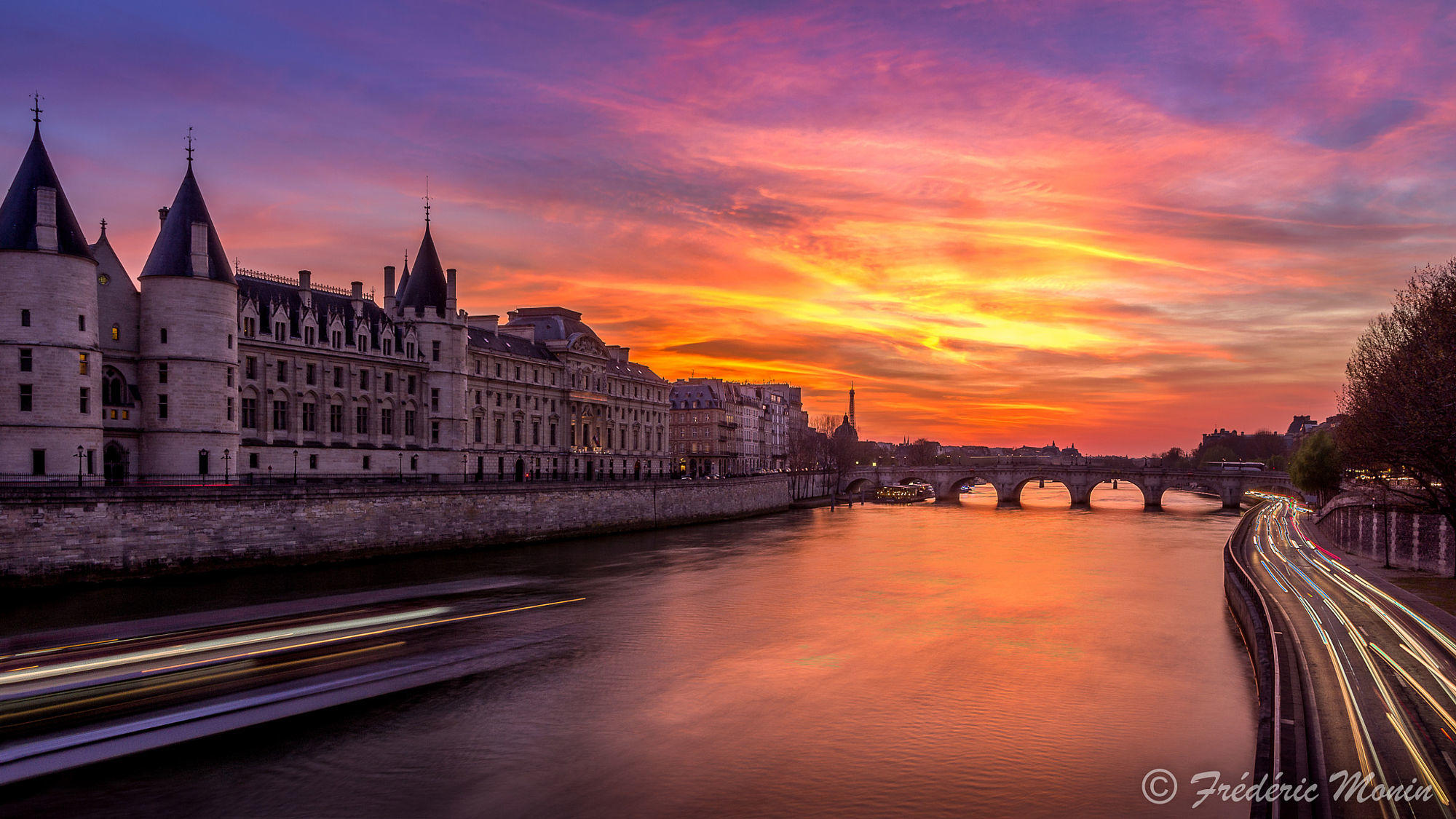 Lights on Paris ...