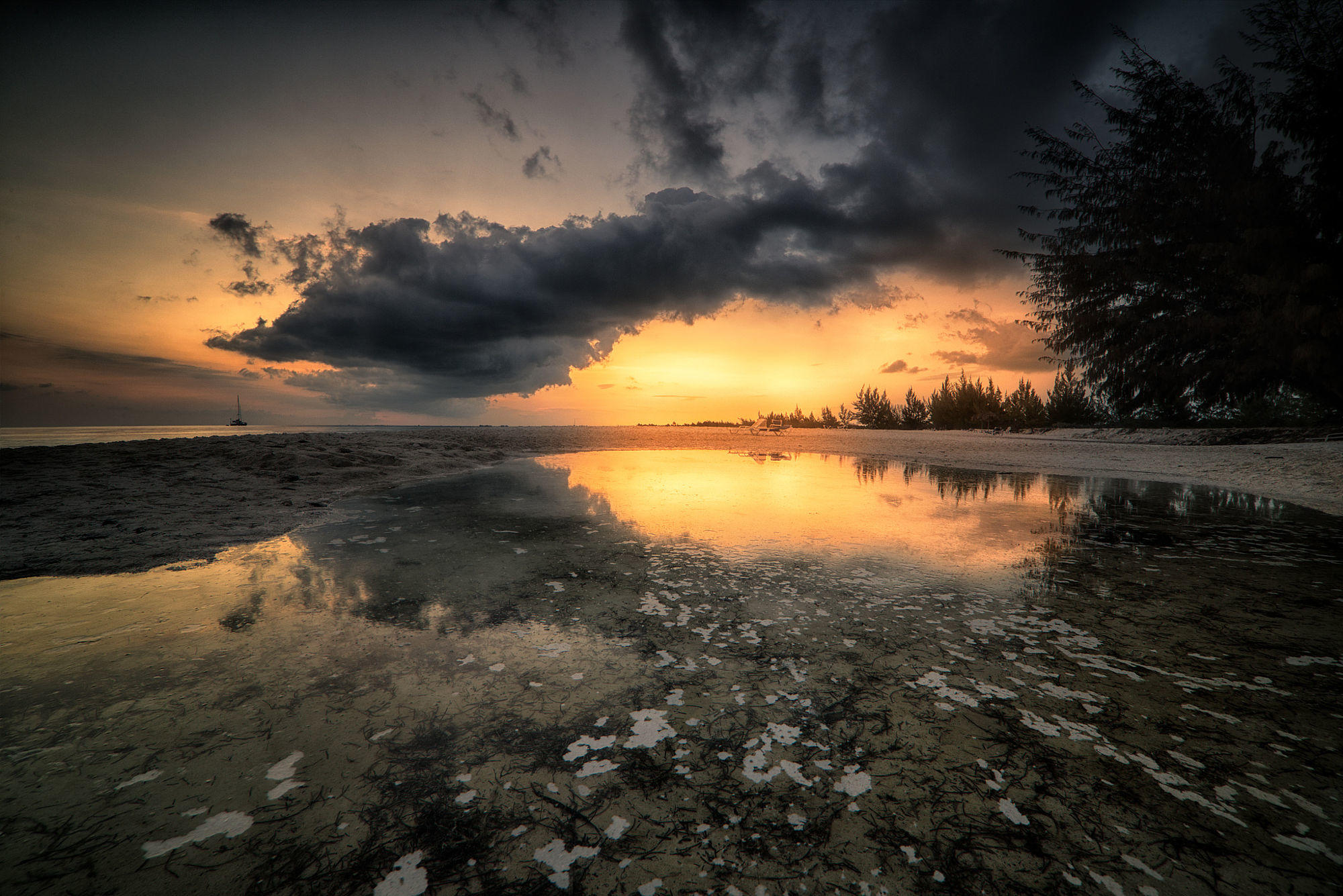 Last light in Playa Paradiso..