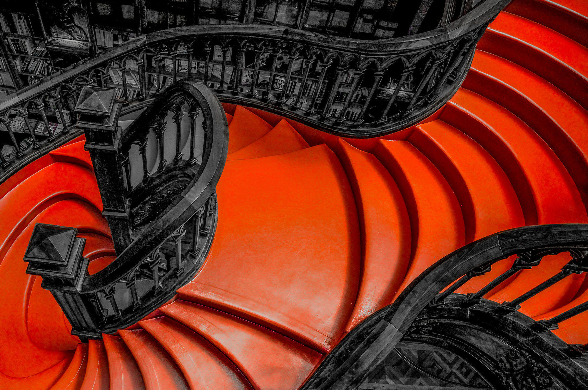Lello´s Library (Details)