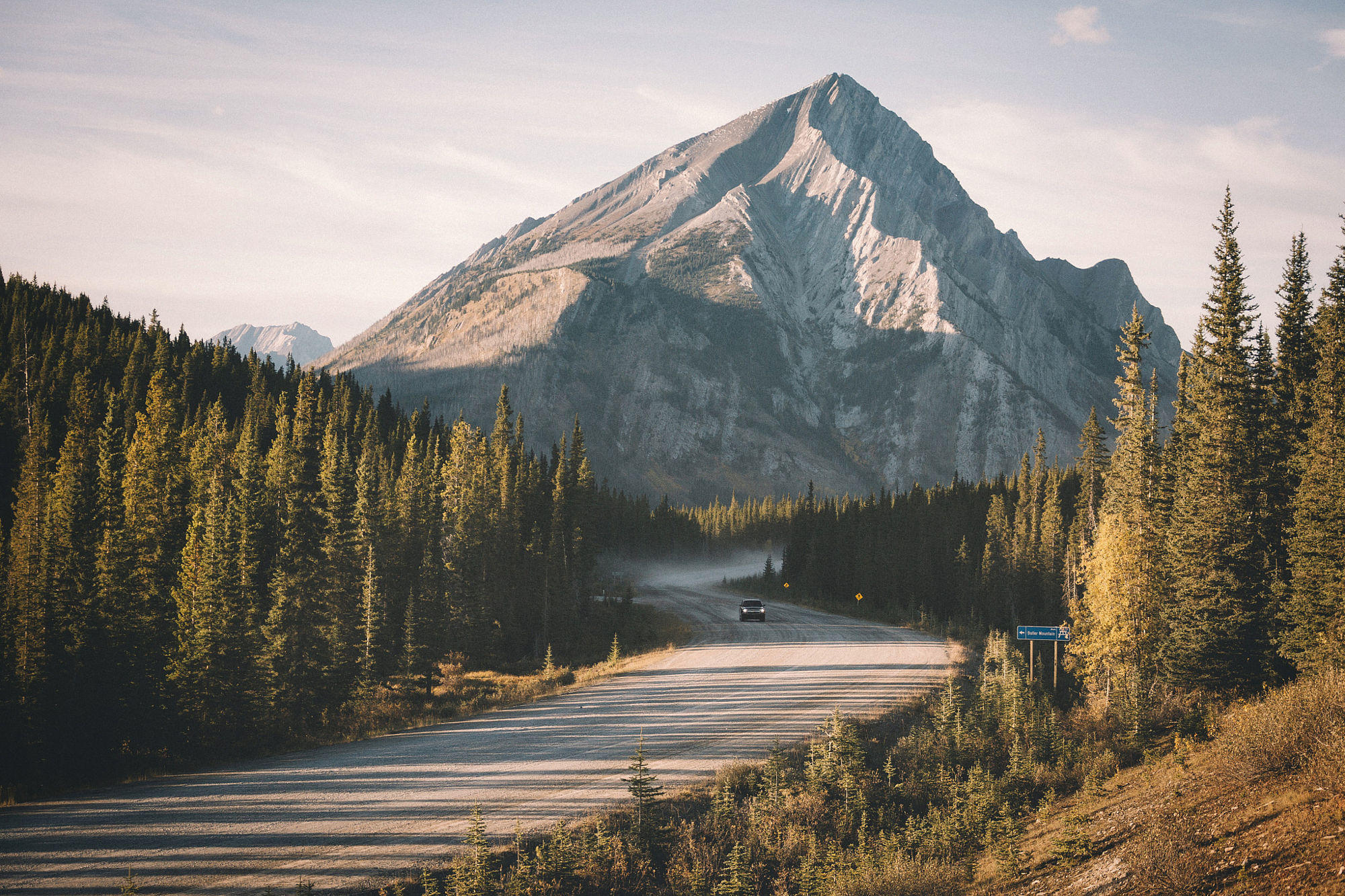 Mountain время. Горы Эстетика. Зеленые горы Эстетика. Леса в горах Эстетика. Горная местность Эстетика.