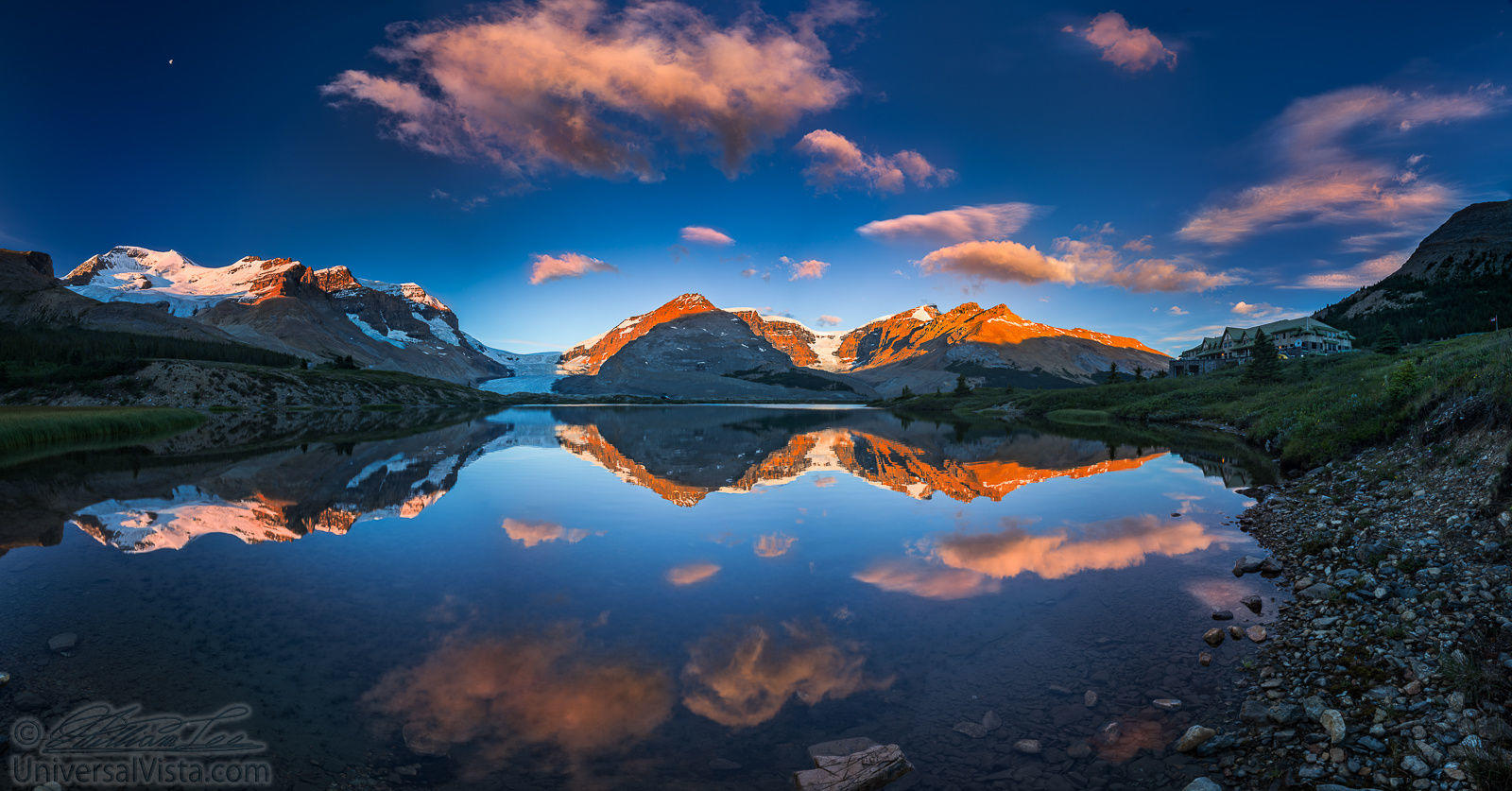 Morning colors at ice field center