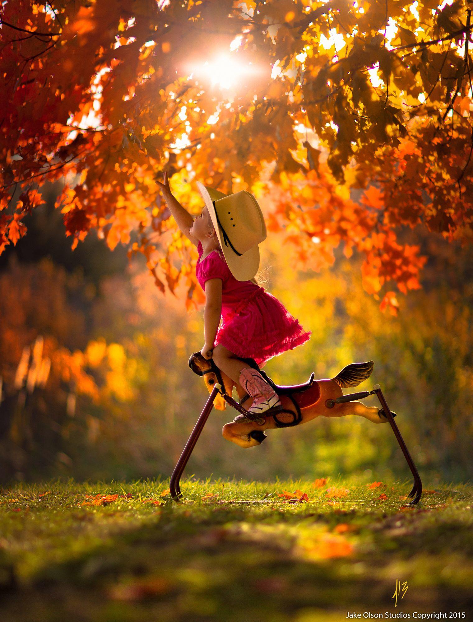Осень позитивные картинки. Позитивная осень. Осеннее счастье. Радостная осень. Осенний позитив.
