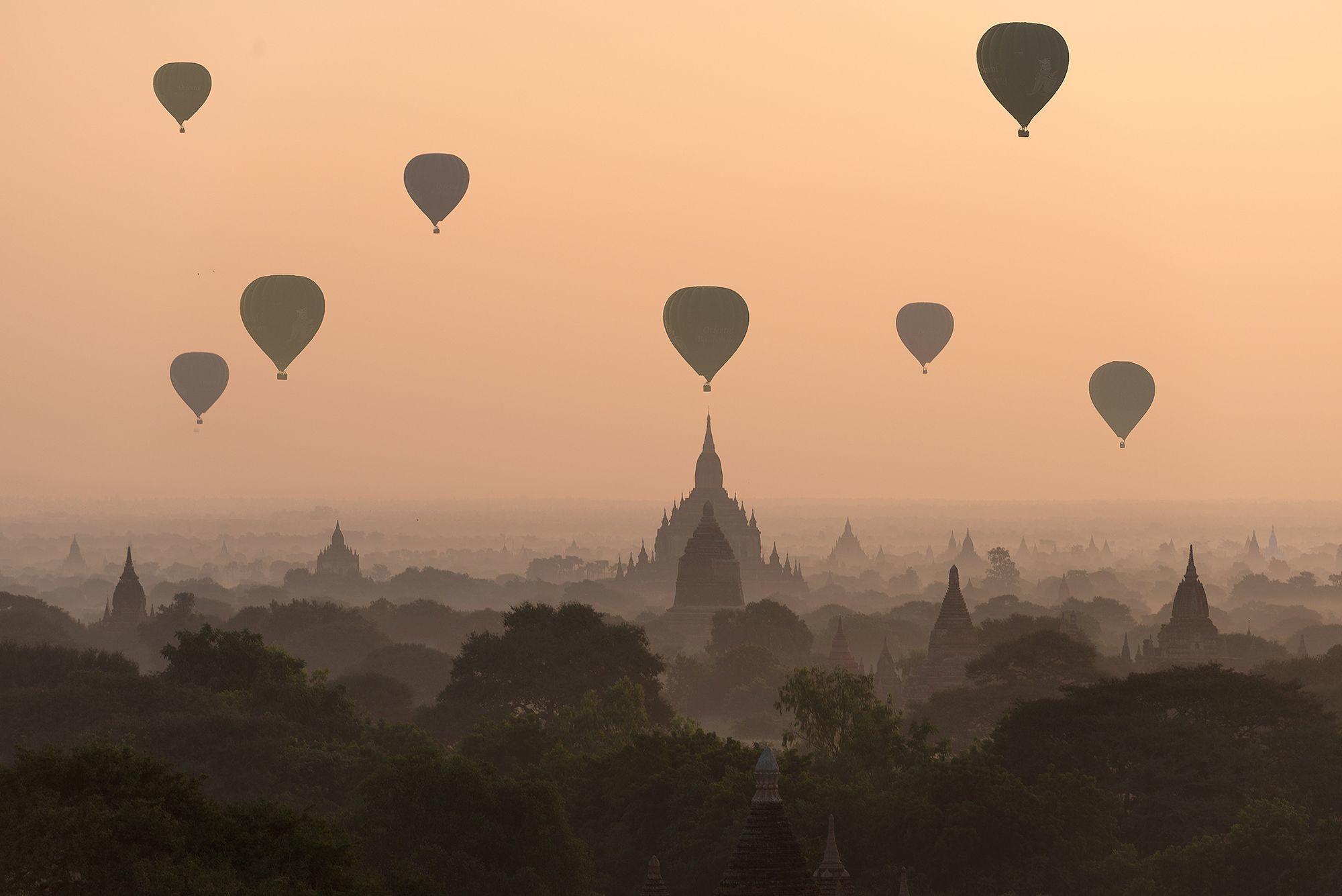 Bagan, balloons flying over ancient temples