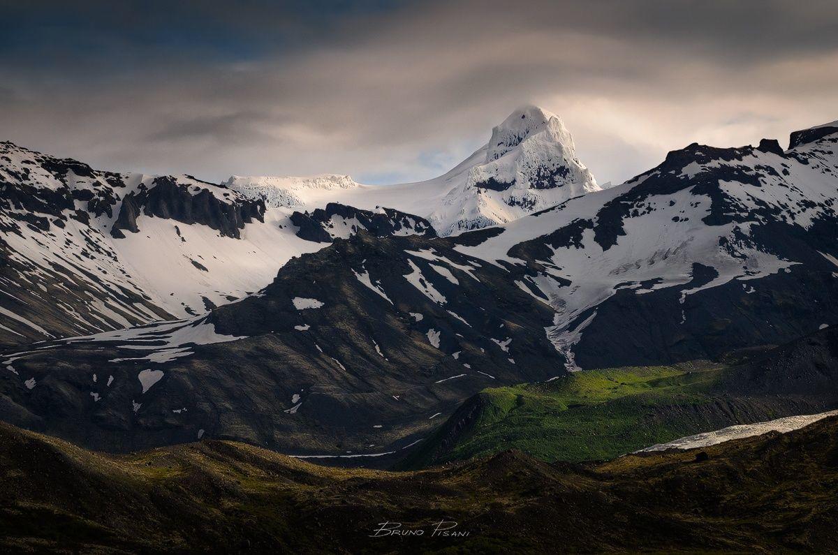 Icelandic Peaks