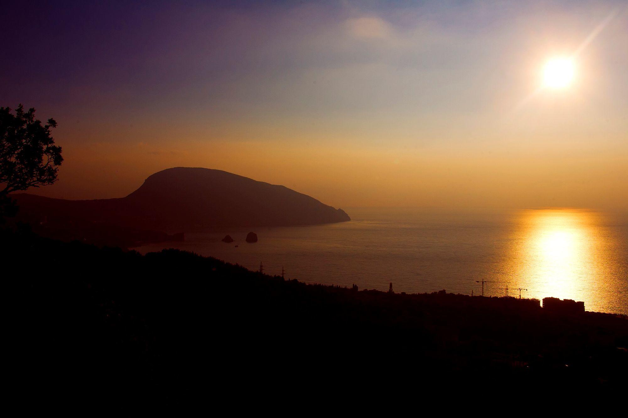 Krimea mountain Ayu-Dag in the morning sunrise