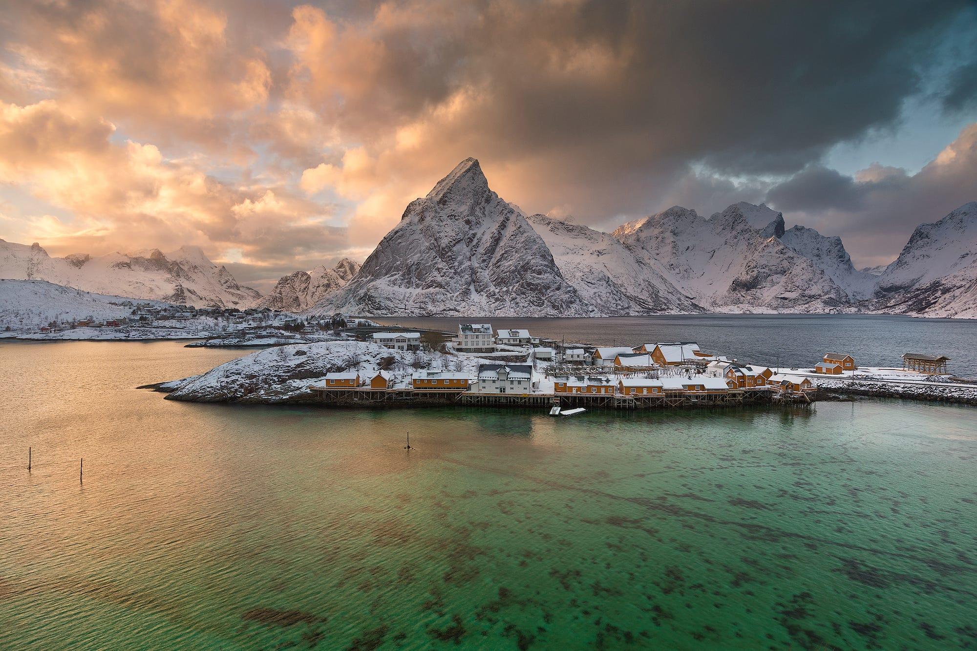 A Massive Glimpse of Lofoten